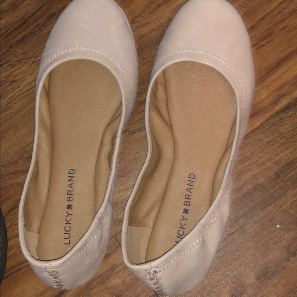 Lucky flats